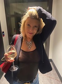 mature chicks dressed But sexy 154